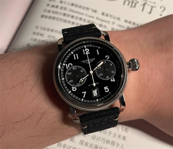 浪琴腕表表盘有划痕应该咋处理(图) 浪琴腕表表盘有划痕应该咋处理(图)